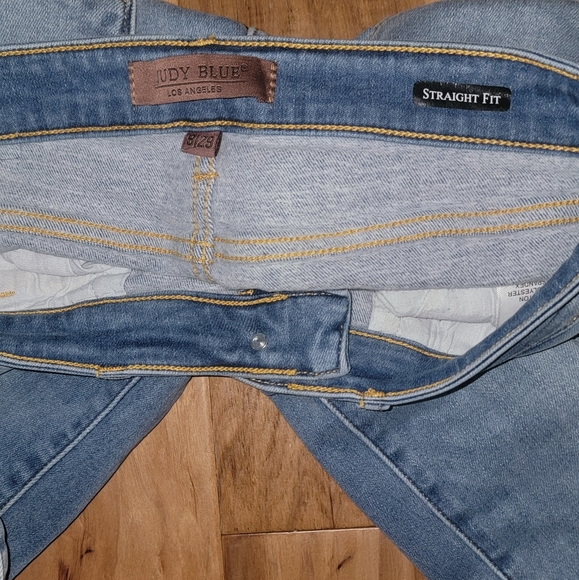 Judy blue straight fit jeans - Picture 3 of 4